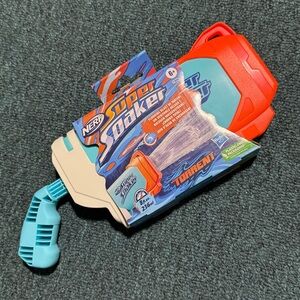 NERF Super Soaker Torrent Water Blaster, Outdoor Water-Blasting Fun